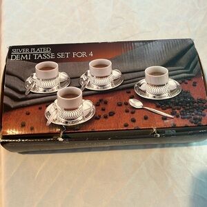 Godinger/Paul Revere Silversmiths Demi Tasse Set of 4 Silver Plated (new)
